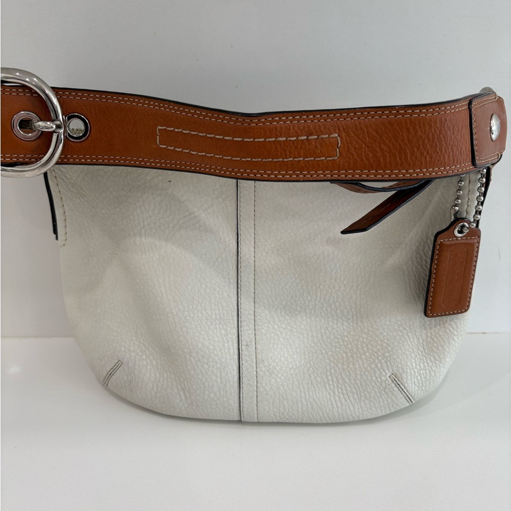 🤍🤎Vintage Coach Leather Hobo Bag White with Tan Trim